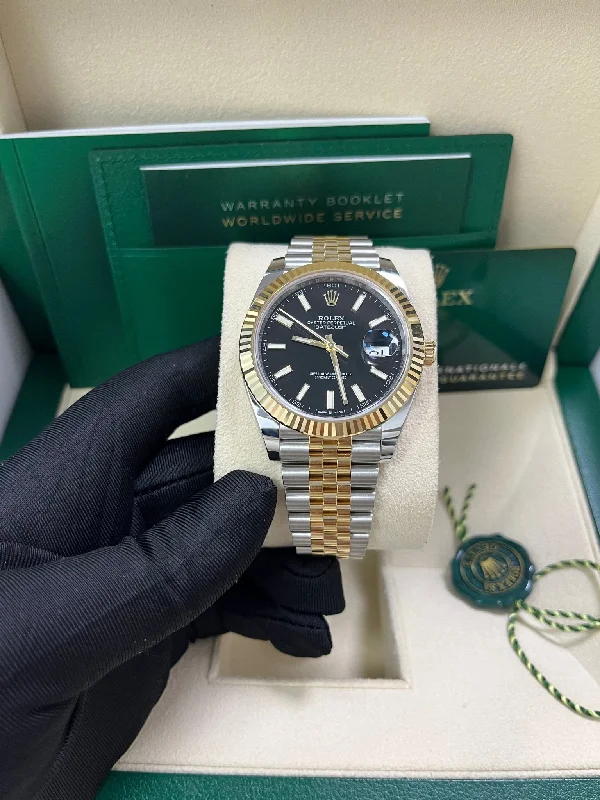 rolex-datejust-41-steel-and-yellow-gold-fluted-bezel-black-index-dial-jubilee-bracelet-126333