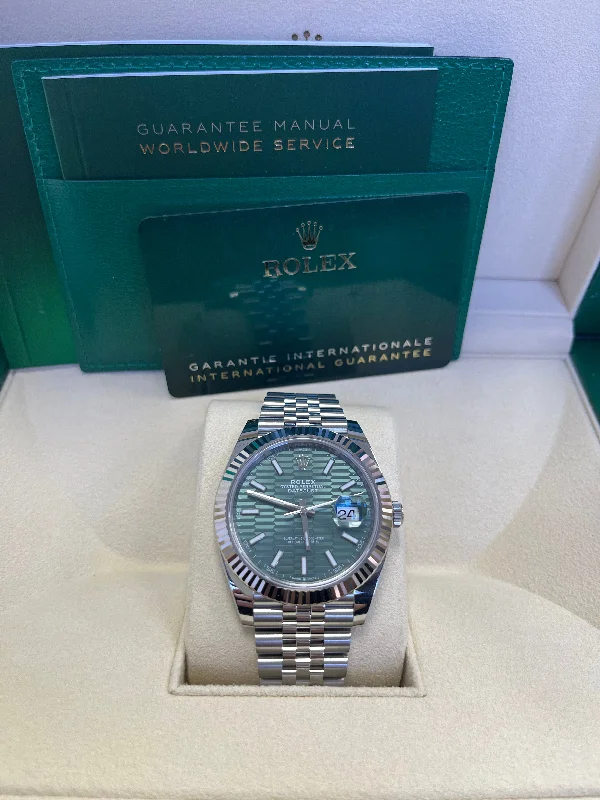 rolex-datejust-41mm-white-gold-steel-mint-green-fluted-motif-index-fluted-bezel-jubilee-reference-126334