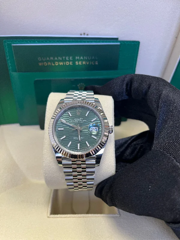 rolex-datejust-41mm-white-gold-steel-mint-green-fluted-motif-index-fluted-bezel-jubilee-reference-126334