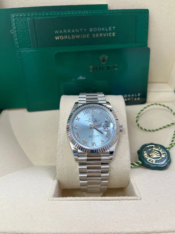 rolex-day-date-36-platinum-ice-blue-roman-dial-president-bracelet-128236