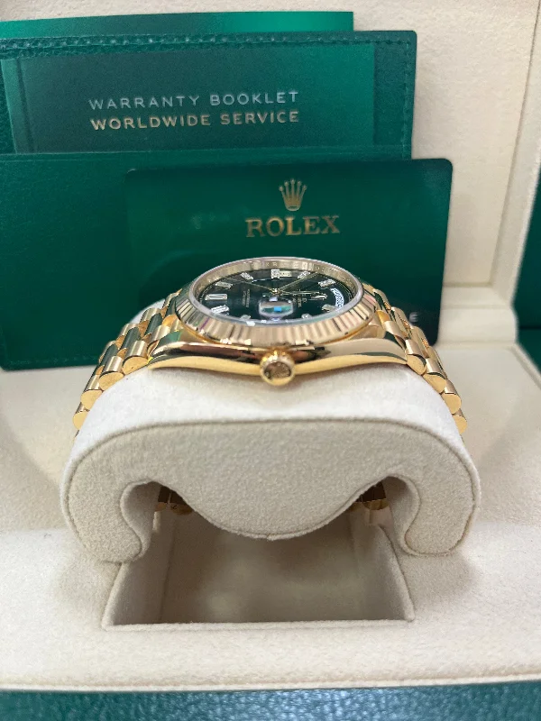 rolex-day-date-40-18k-yellow-gold-baguette-diamond-dial-fluted-bezel-ref-228238