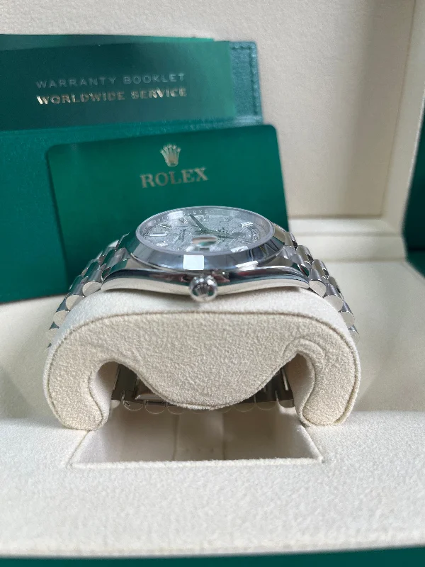 rolex-day-date-40-platinum-day-date-smooth-bezel-meteorite-baguette-diamond-dial-president-bracelet-228206