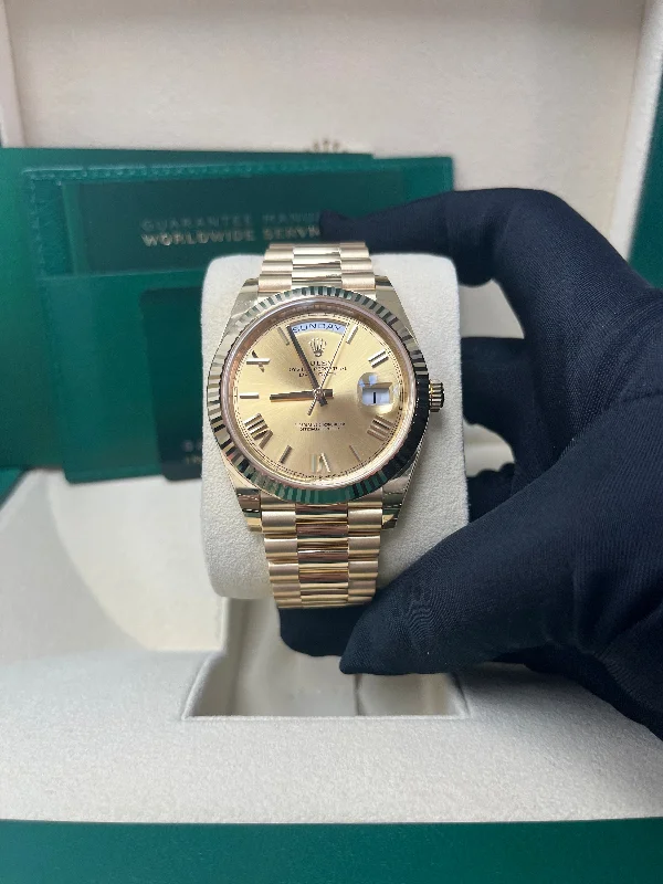 rolex-day-date-40-yellow-gold-champagne-roman-dial-fluted-bezel-ref-228238