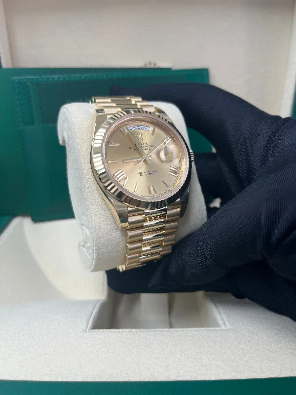 rolex-day-date-40-yellow-gold-champagne-roman-dial-fluted-bezel-ref-228238