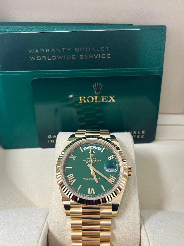 rolex-day-date-40-yellow-gold-day-date-40mm-reference-228238-green-roman-dial-new-2022-release