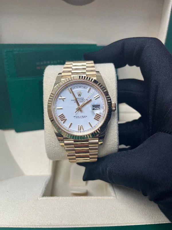 rolex-day-date-40-yellow-gold-white-roman-dial-fluted-bezel-ref-228238