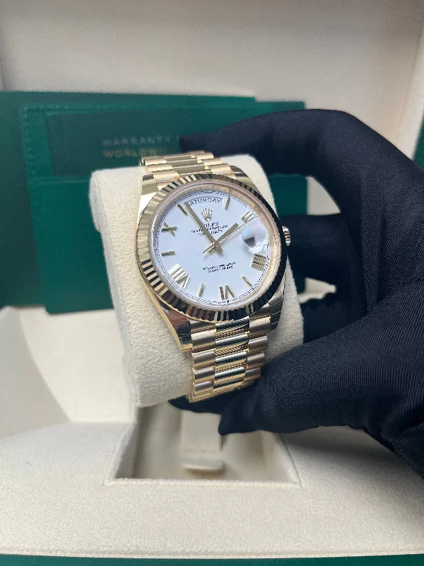 rolex-day-date-40-yellow-gold-white-roman-dial-fluted-bezel-ref-228238