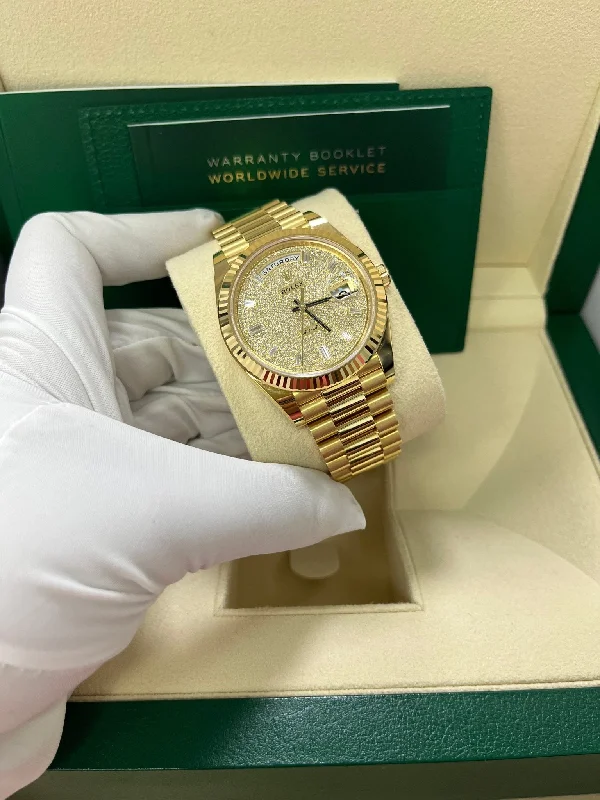 rolex-day-date-40mm-yellow-gold-pave-dial-228238