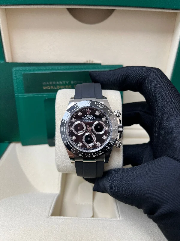 rolex-daytona-cosmograph-daytona-white-gold-40mm-oysterflex-band-black-diamond-dial-116519ln