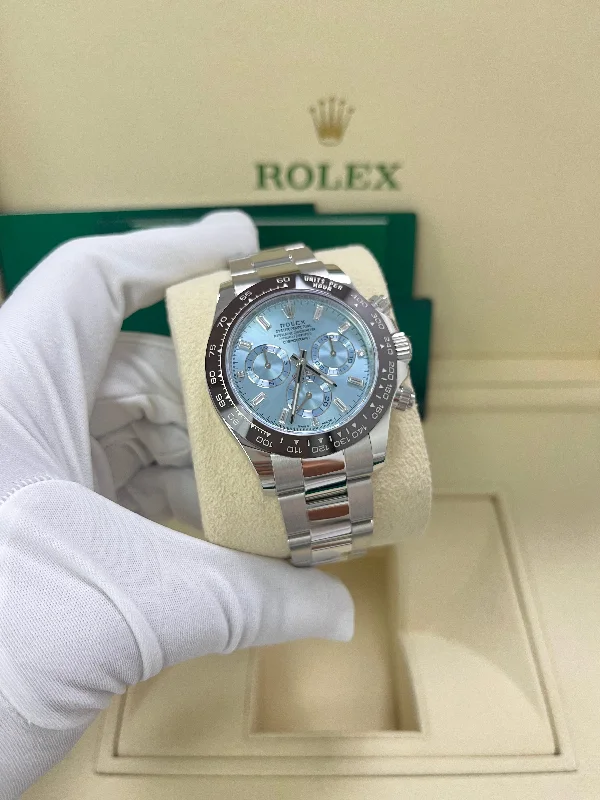 rolex-daytona-platinum-40mm-ice-blue-diamond-baguette-dial-ref-116506