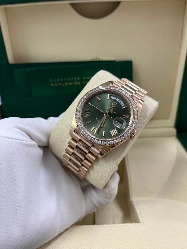 rolex-everose-gold-day-date-40-watch-everose-gold-bezel-olive-green-bevelled-roman-dial-president-bracelet-ref-228345rbr