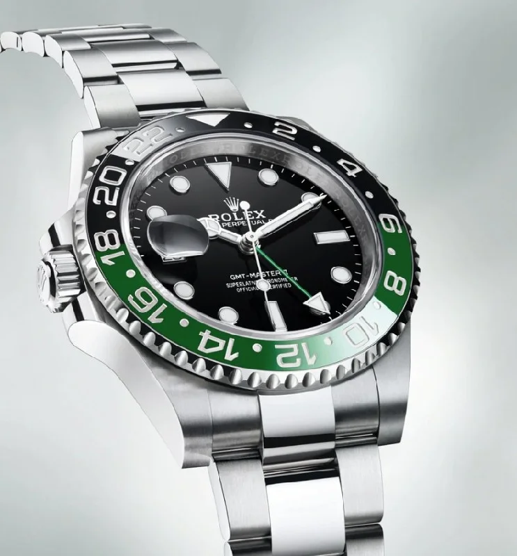 rolex-gmt-master-ii-with-a-green-and-black-bezel-126720vtnr