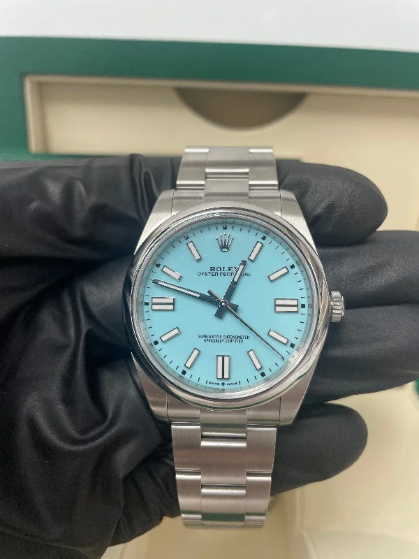 rolex-oyster-perpetual-41-stainless-steel-turquoise-dial-oyster-bracelet-ref124300