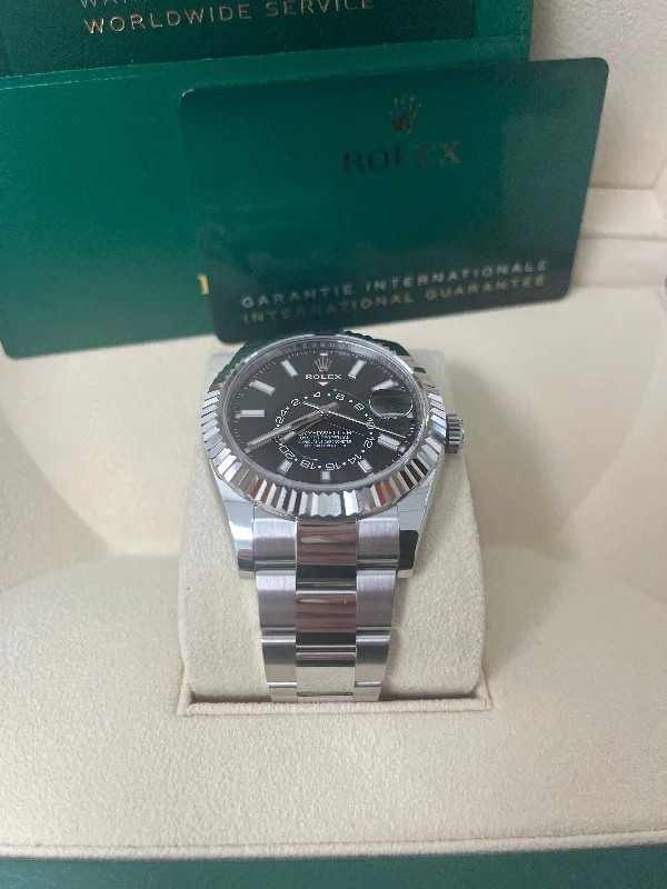 rolex-sky-dweller-18k-white-gold-42mm-black-dial-steel-bracelet-ref-326934