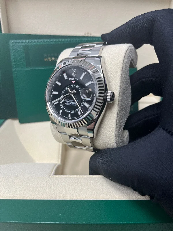 rolex-sky-dweller-18k-white-gold-42mm-black-dial-steel-bracelet-ref-326934