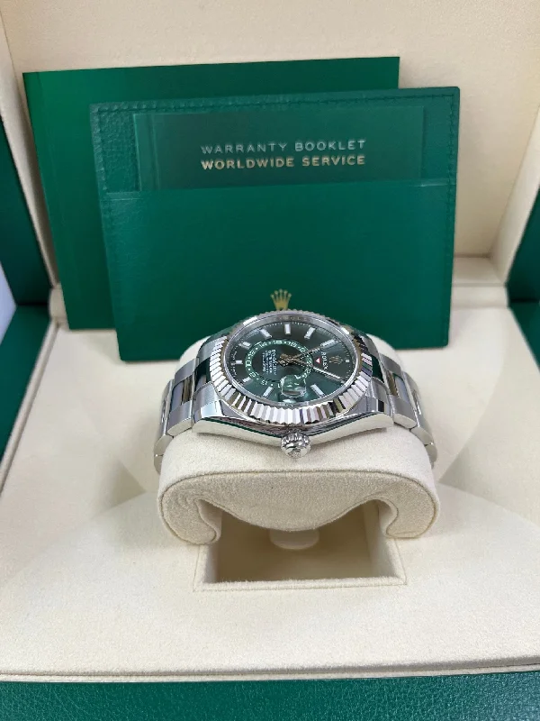 rolex-sky-dweller-42-mm-oystersteel-and-white-gold-green-dial-sky-dweller-336934