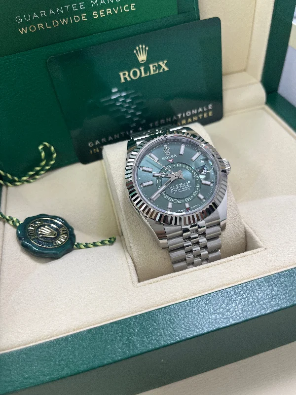 rolex-sky-dweller-mint-green-index-dial-jubilee-bracelet-336934