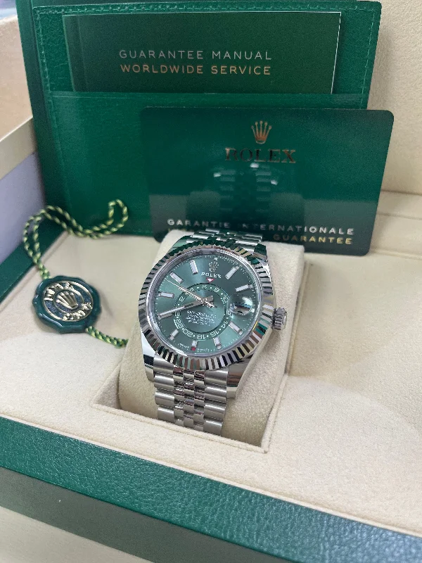 rolex-sky-dweller-mint-green-index-dial-jubilee-bracelet-336934