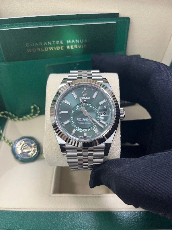 rolex-sky-dweller-mint-green-index-dial-jubilee-bracelet-336934