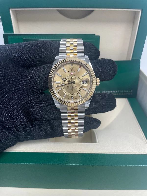 rolex-sky-dweller-two-tone-stainless-steel-yellow-gold-champagne-index-dial-jubilee-bracelet-ref-326933