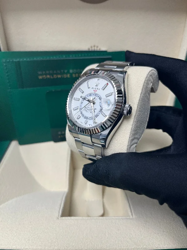 rolex-sky-dweller-white-rolesor-white-index-dial-oyster-bracelet-ref-326934