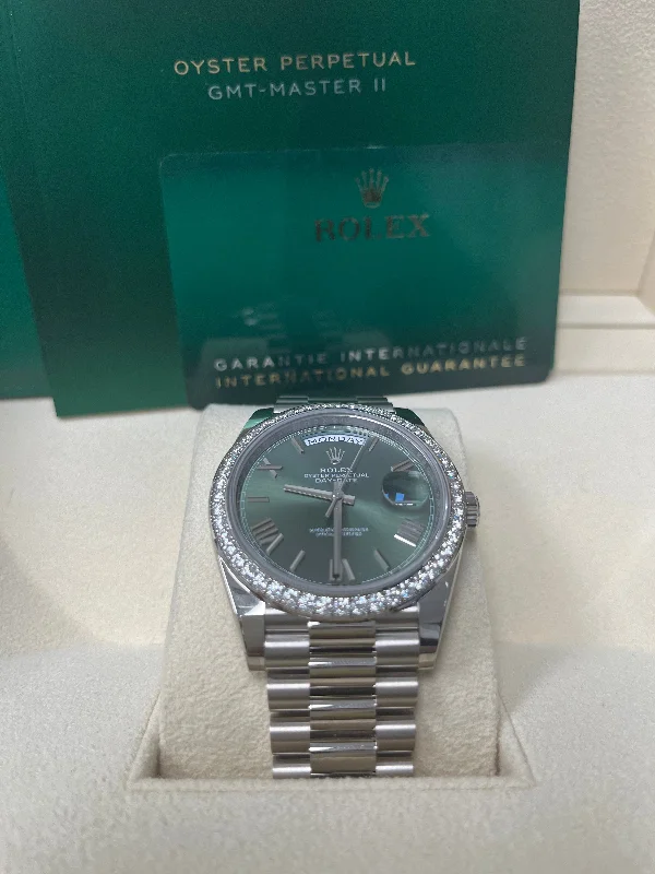 rolex-white-gold-day-date-40-watch-bezel-olive-green-bevelled-roman-dial-president-bracelet-ref-228349rbr