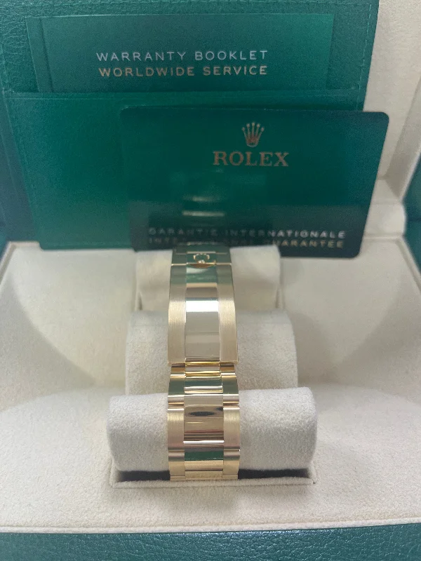 rolex-yellow-gold-submariner-date-watch-black-dial-ref-126618ln